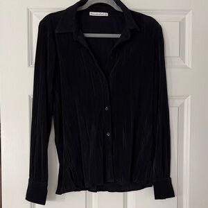 Abercrombie & Fitch Black Pleated Button-Down Shirt